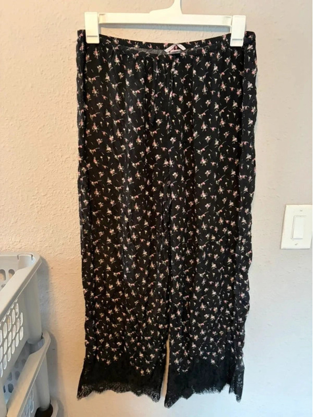 Victoria's Secret viscose floral black pj pants L